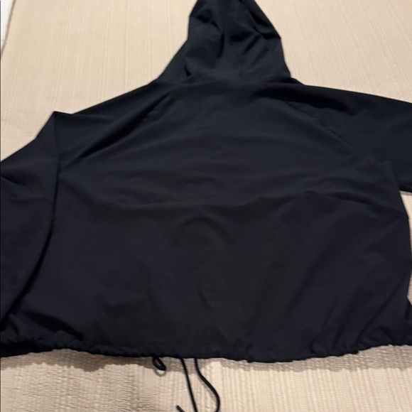 Under Armour Women's Black Windbreaker Jacket - Picture 9 of 9